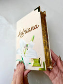 Combo biblia media lirio em linho + placa personalizada + indice completo